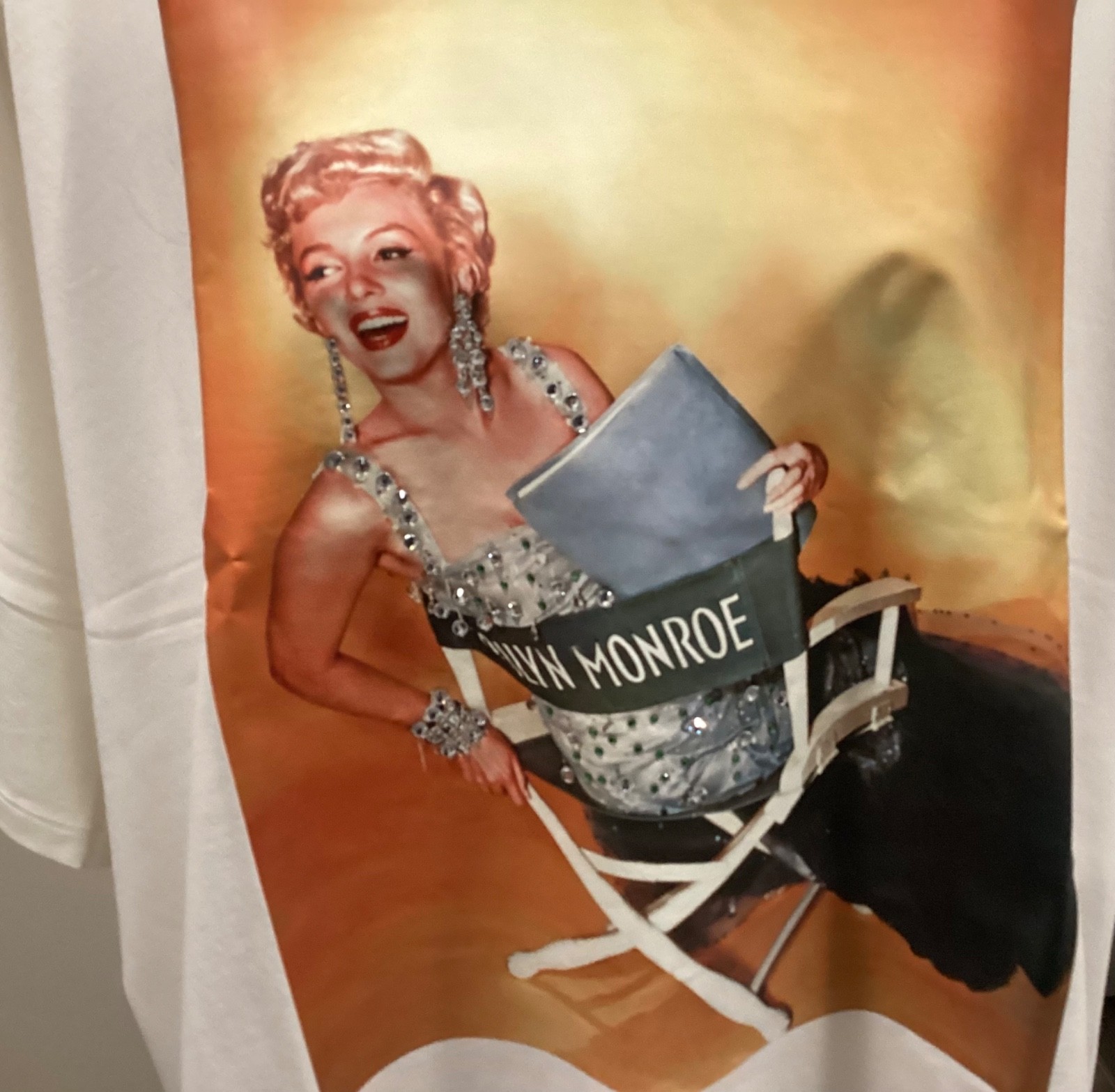 Women’s L/XL Marilyn Monroe Bedazzled Crystals Comfort T-shirt gallery
