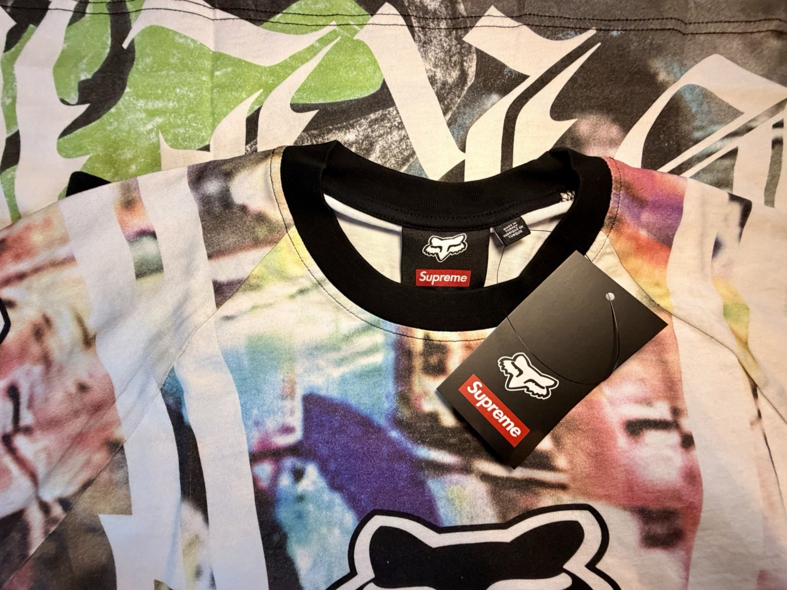 SUPREME’S LATEST DROP 🔥 SUPREME FOX RACING L/S SIZE XL CITY WHEELIE GRAPHIC gallery