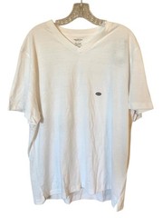 VAN HEUSEN Solid White Never Tuck Short Sleeve V-Neck Men’s T-Shirt NWT Size XXL