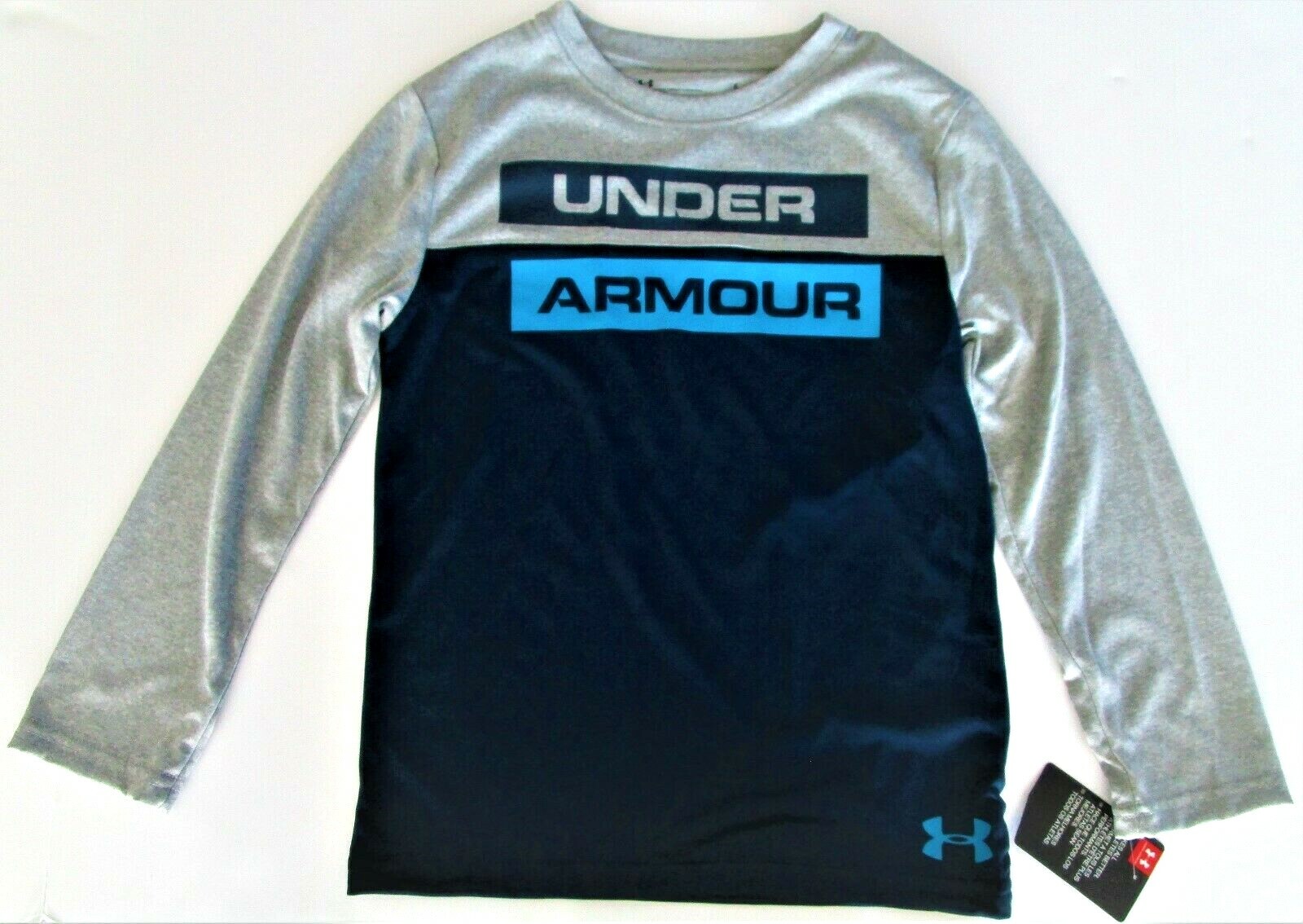 Under Armour Boys Heat Gear True Grey Heather Blue Long Sleeve Shirt Y6 & Y7 NWT