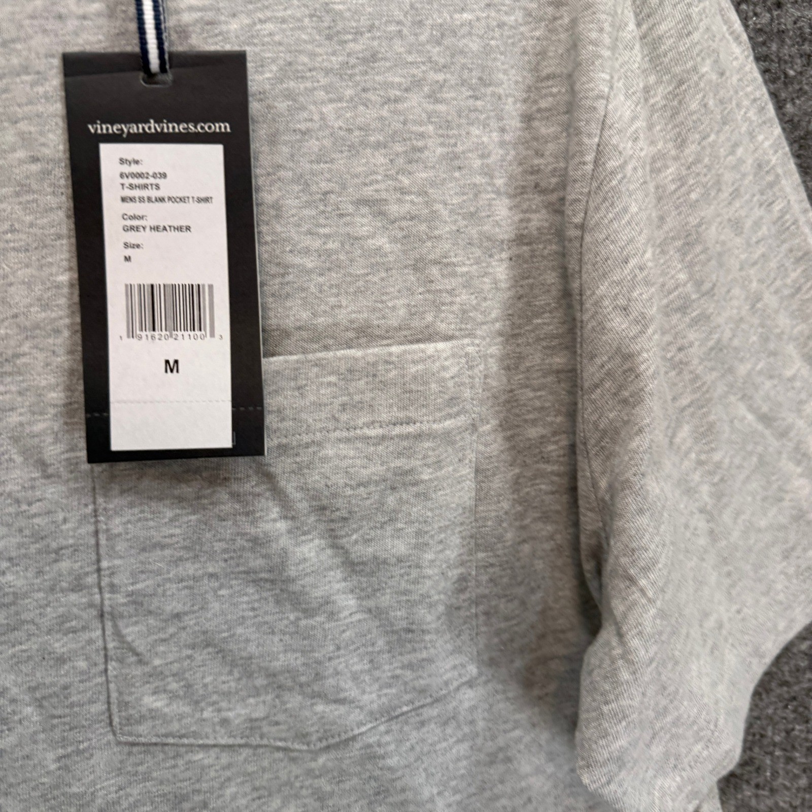 Vineyard Vines Pocket Tshirt Mens Medium Gray Heather Cotton Classic Casual NEW gallery