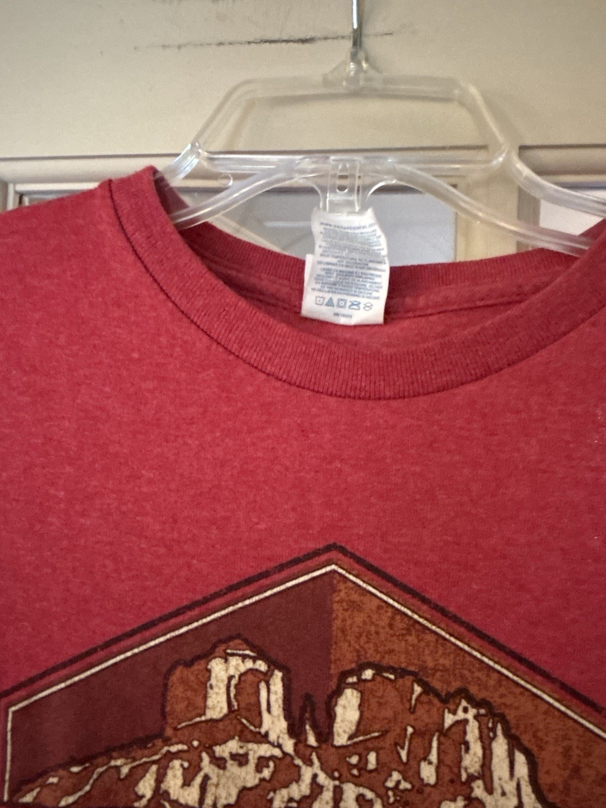 Sedona Arizona T—Shirt size small. Short sleeve. 50/50 cotton/poly. EUC. gallery