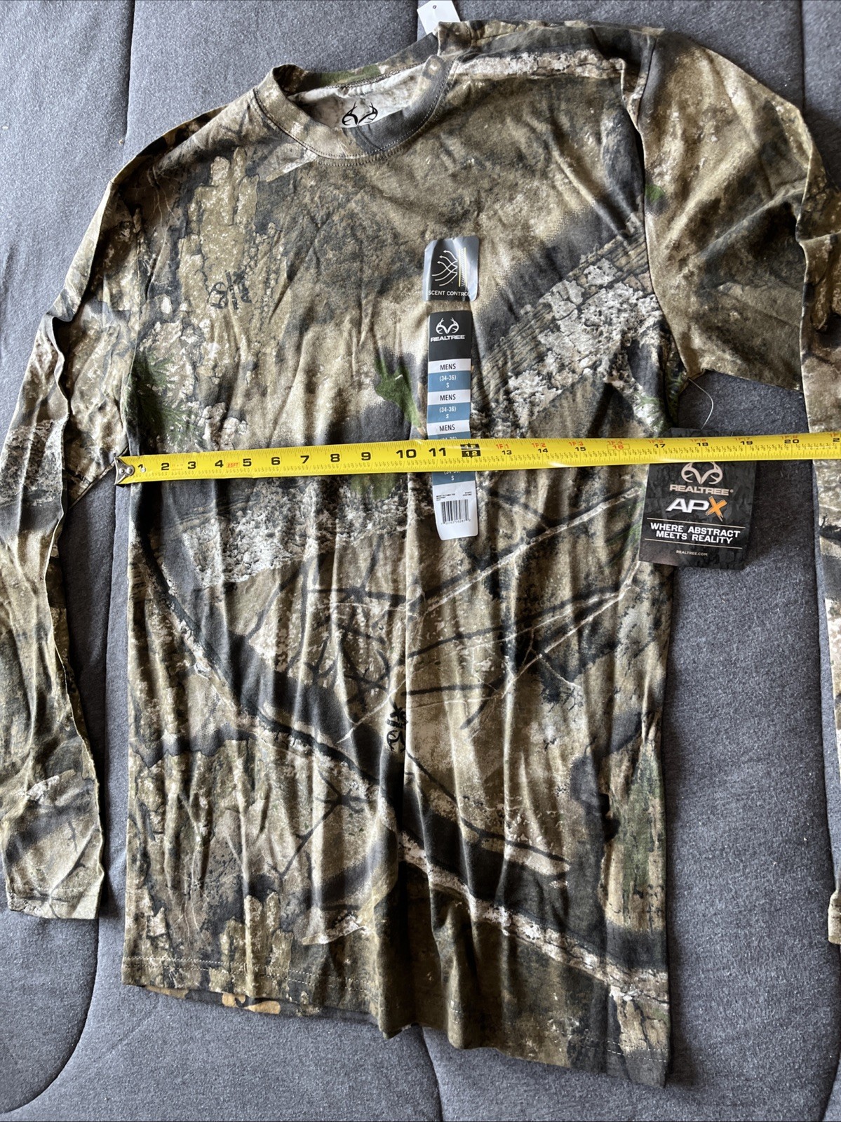REALTREE APX SCENT CONTROL HUNTING CAMO LONG SLEEVE MEN'S T-SHIRT (SIZE - S) gallery