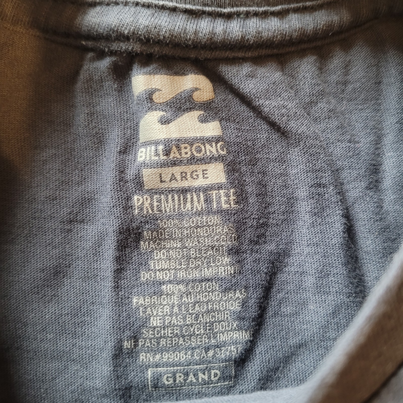 Billabong Men's Size L Premium Tee Shirt Blue Paisley Printed Pocket Cotton gallery