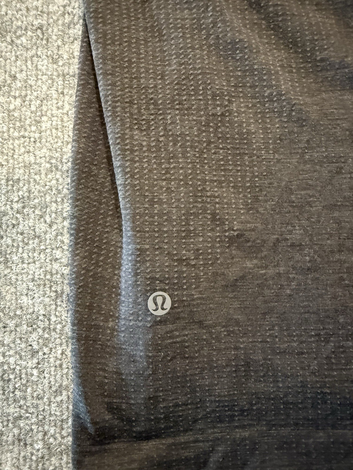 Lululemon Metal Vent Tech Mens T-Shirt M Grey Athleisure Tee Performance gallery