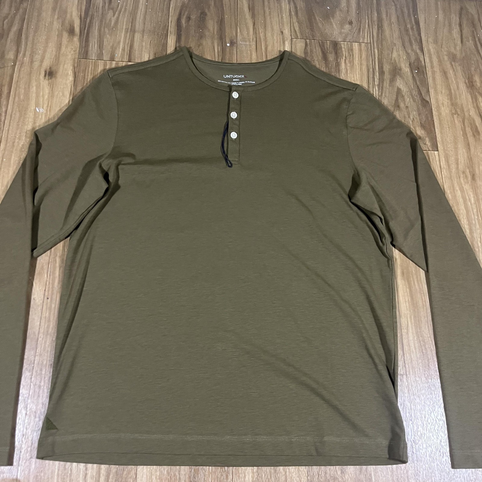 UNTUCKit Shirt Mens Small Green Long Sleeve Henley Stretch Tagless Cotton Blend gallery