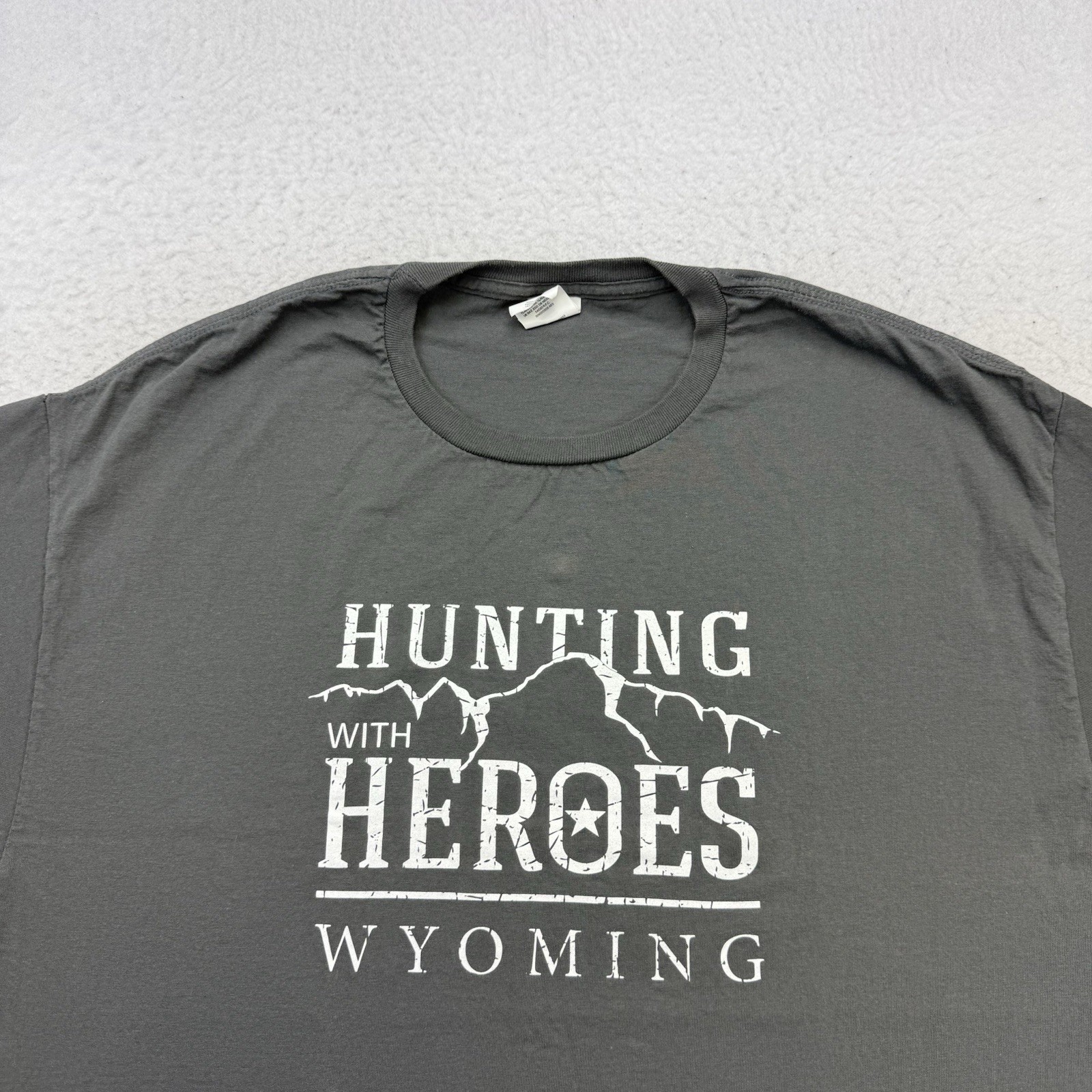 Wyoming Shirt Mens XL Gray Hunting With Heroes Short Sleeve Cotton Outdoors gallery