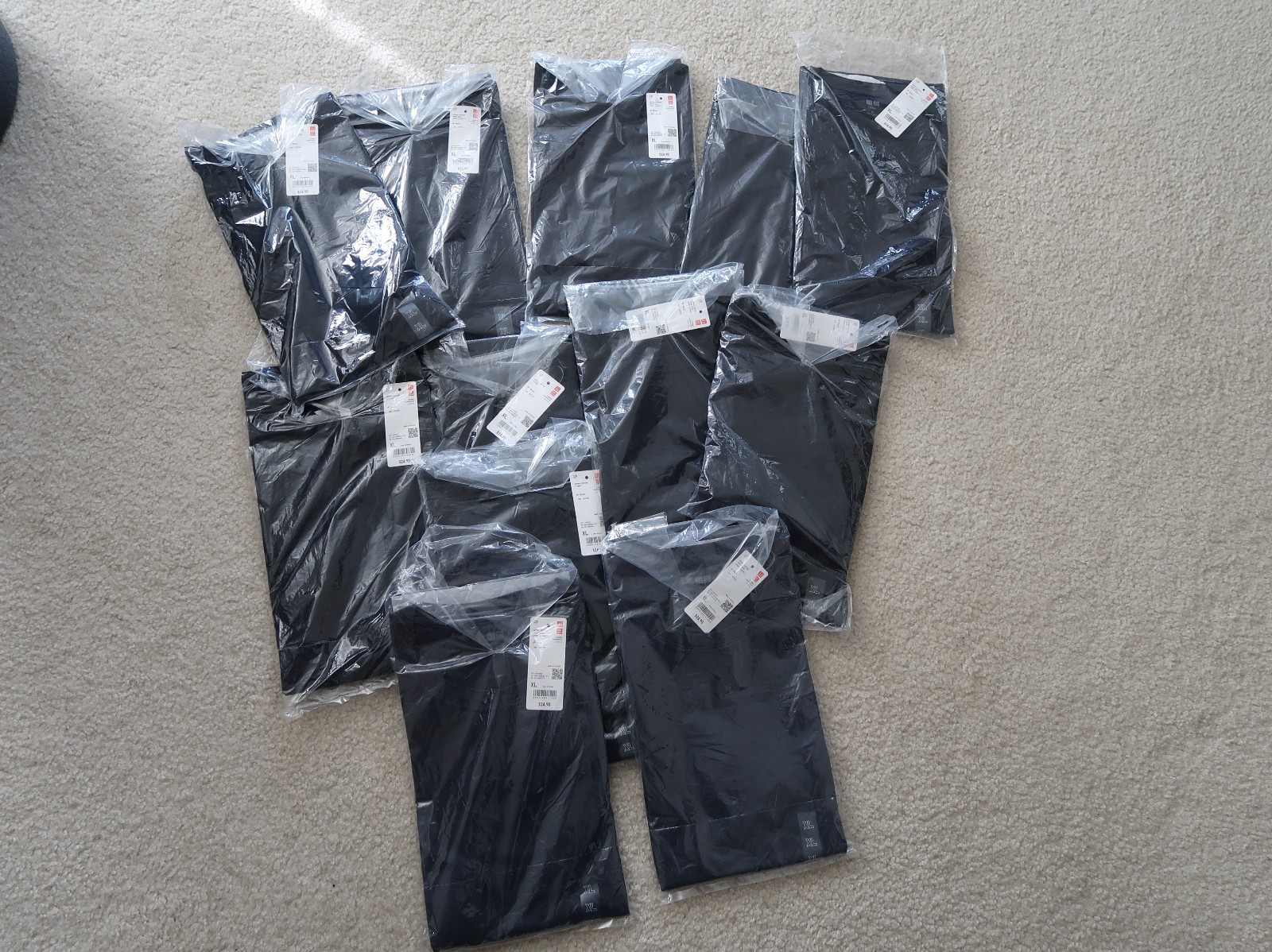 SALE UNIQLO SUPIMA COTTON SHORT SLEEVE T-SHIRT SZ XL BLACK NAVY BLUE 139864 NWT gallery