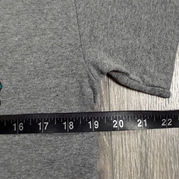 Inn of the Mountain Gods Graphic T-shirt Gray with blue and black print Tag miss gallery