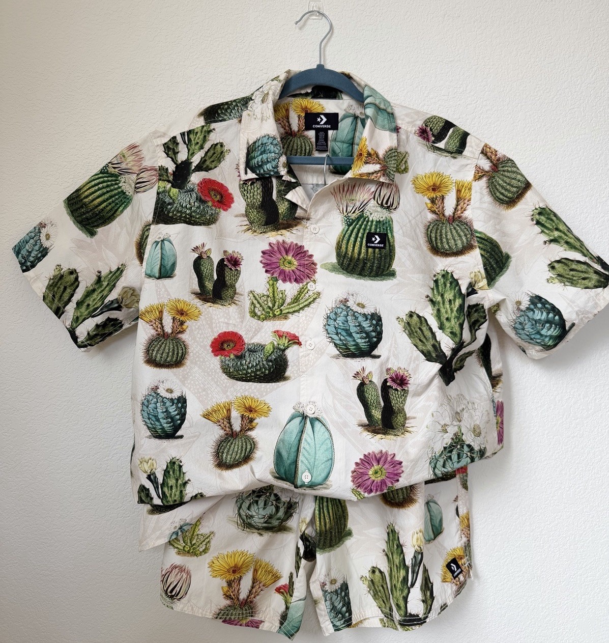 Converse Resort Plant Print in Desert Sand Cactus Multi 2-piece Set Size M