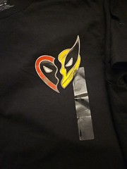 NWOT UNISEX DEADPOOL & WOLVERINE BLACK SIZE MEDIUM BEST FRIENDS TSHIRT