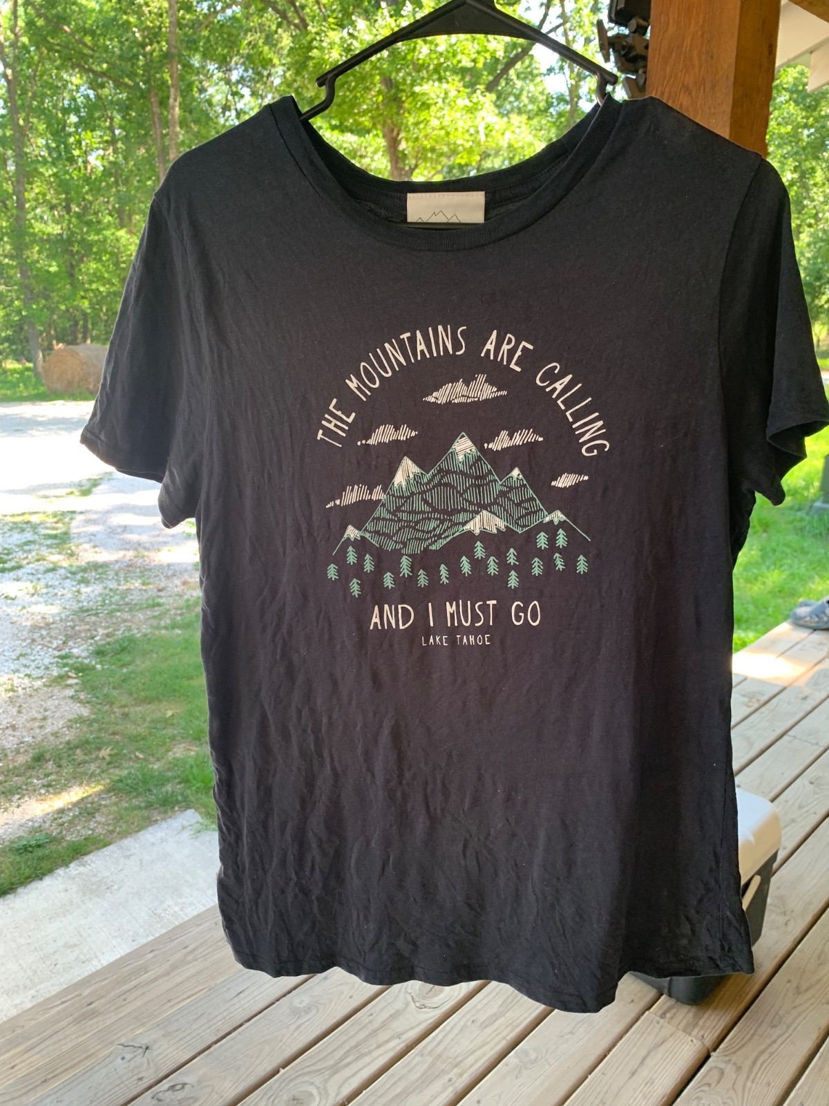 Mountains are calling and I must go Lake Tahoe T- shirt navy blue small/unisex