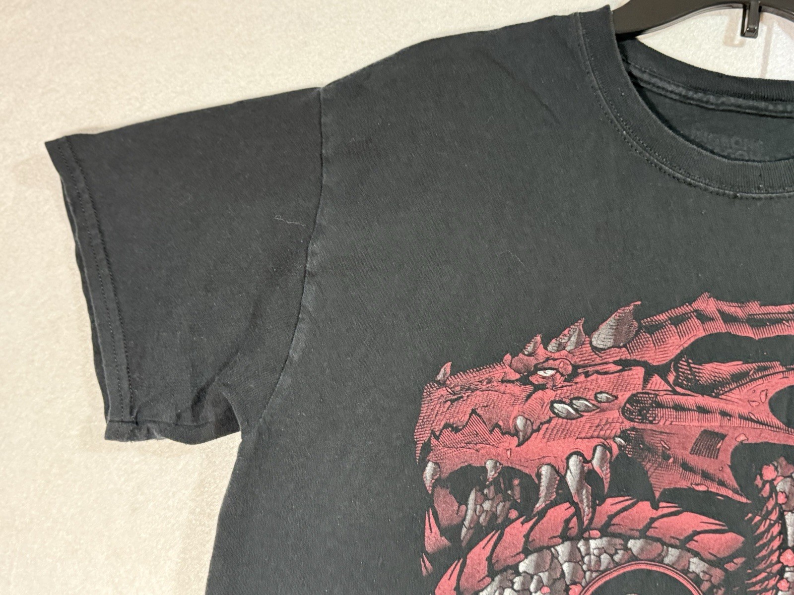 Dungeons & Dragons D&D Black T-Shirt Large Red dragon Fantasy Magic Gaming gallery