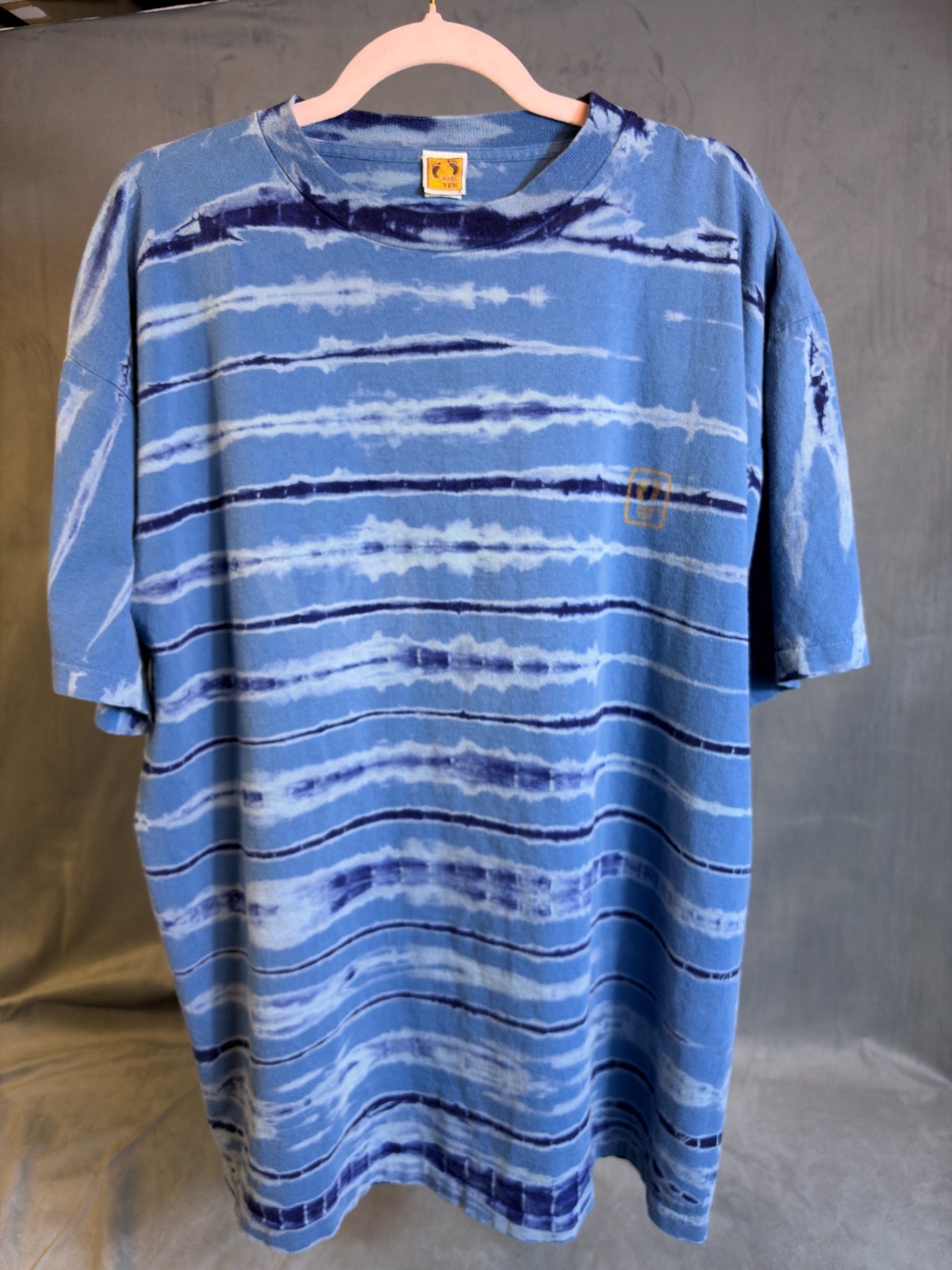 Vintage Hang Ten Men’s XL T-Shirt Blue Tie Dye Striped Single Stitch Surf Skate gallery