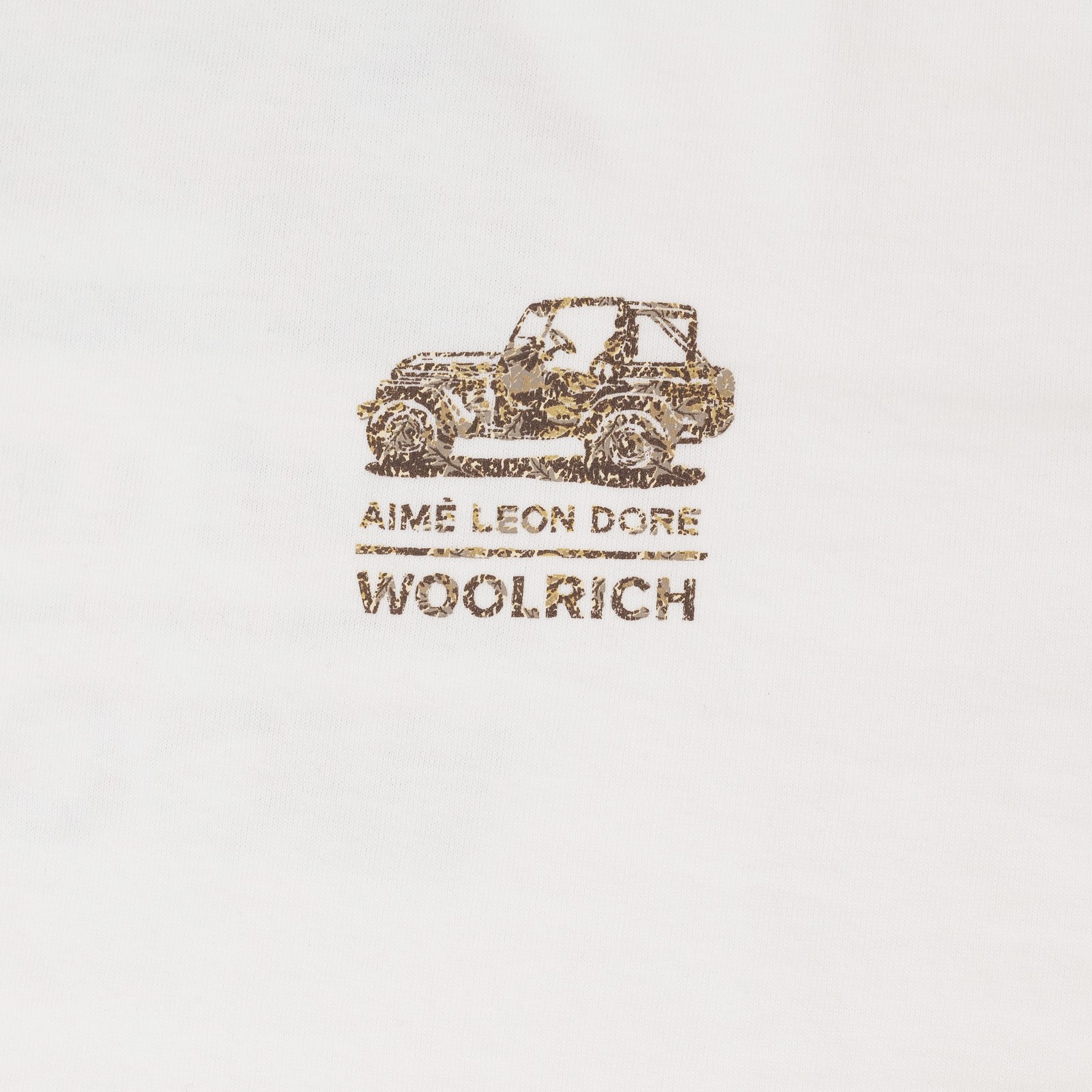AIME LEON DORE White Woolrich All Terrain Tee SIZE L $85 gallery