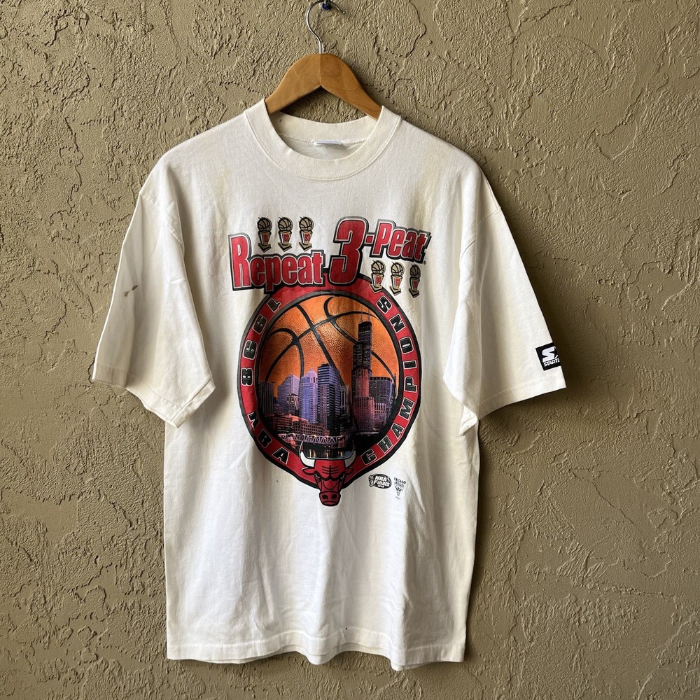 Vintage 1998 CHICAGO BULLS Repeat 3-peat NBA Champions locker room tee Starter L