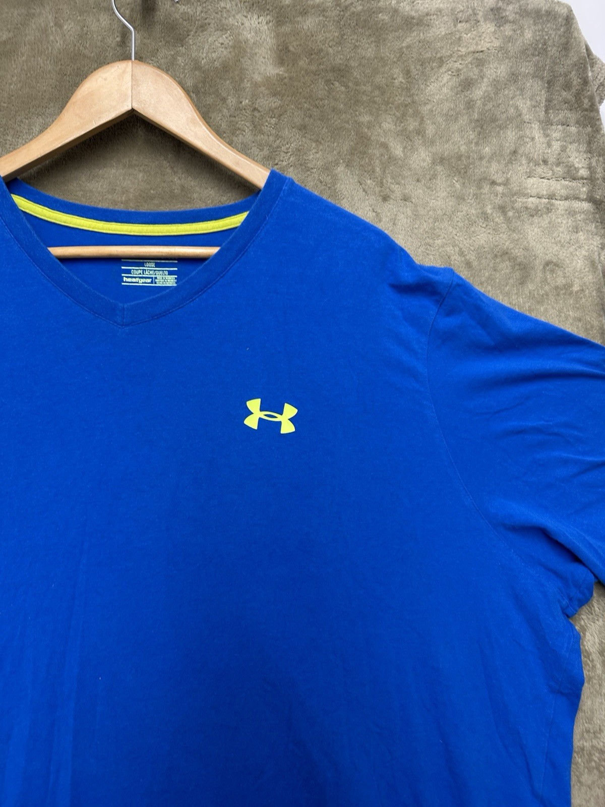 Under Armour Mens V neck Loose Fit Heat Gear Essential T Shirt Blue Sz 3XL gallery