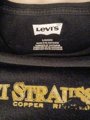 Levi’s Size Large Black 100% Cotton Short Sleeved Graphic T-Shirt