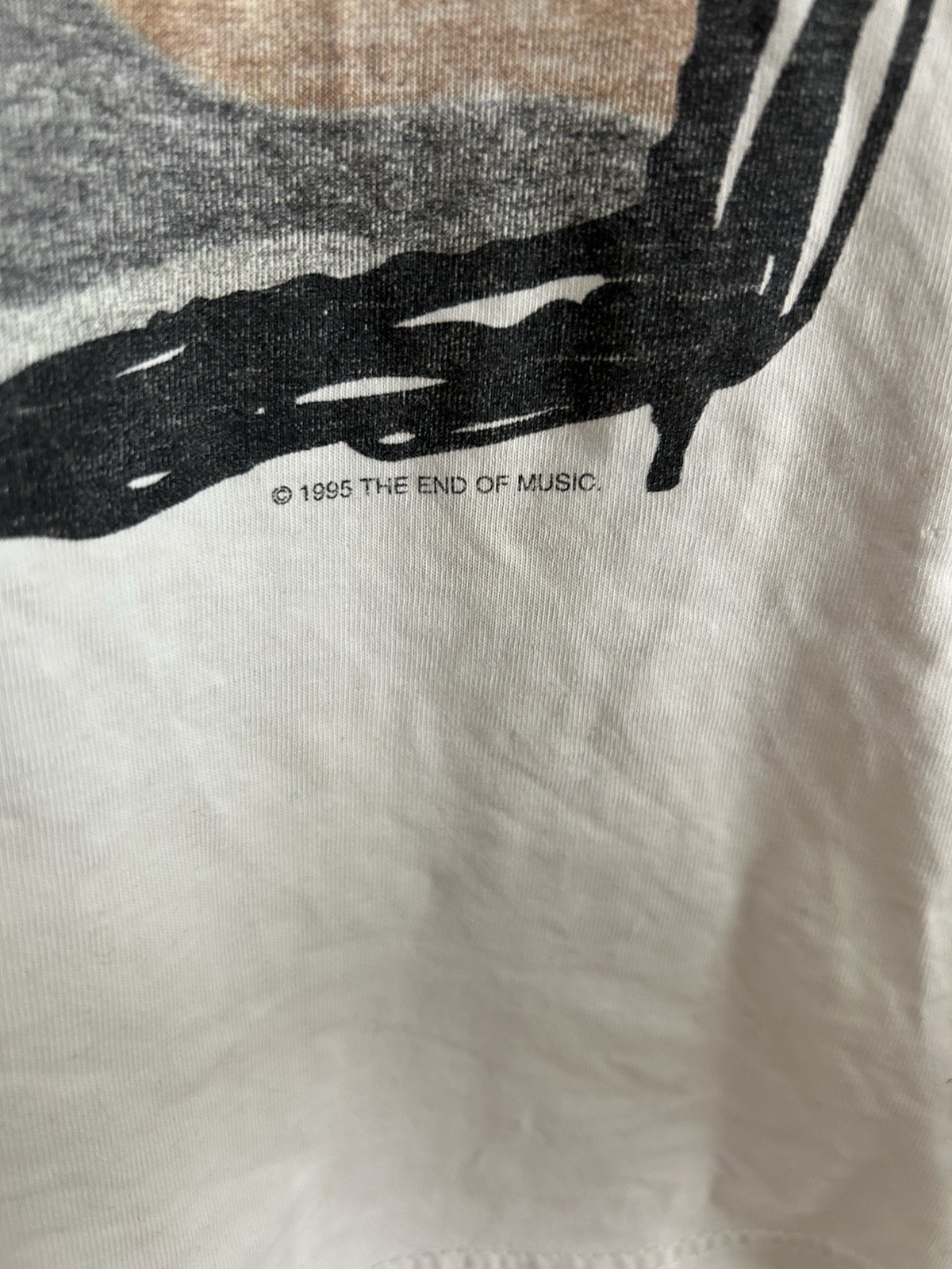 Kurt Cobain Nirvana Memorial tee 1995 gallery