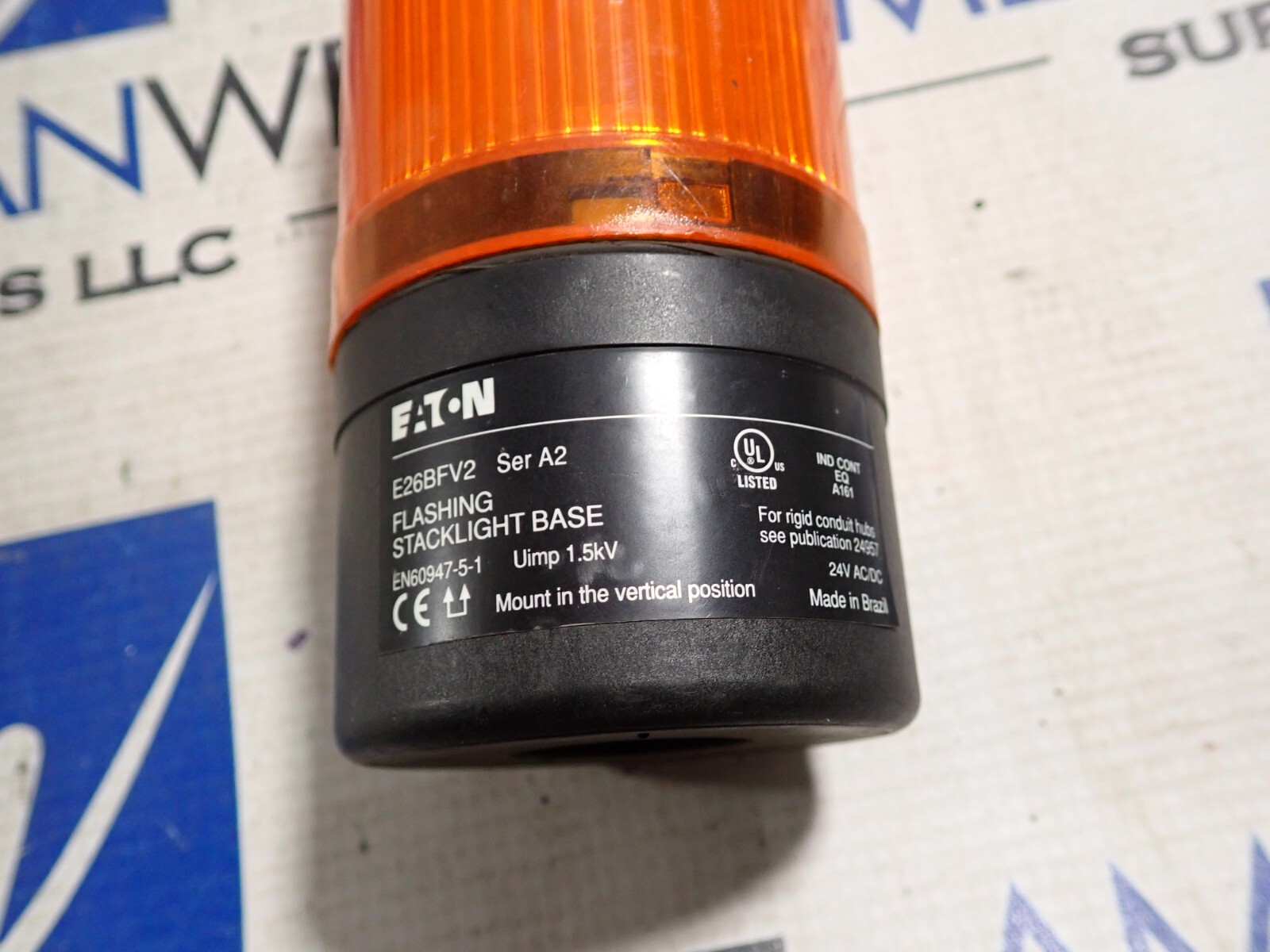 Eaton E26BFV2 Ser A2 Flashing Stacklight Base With E2G Ser A2 Orange Stacklight