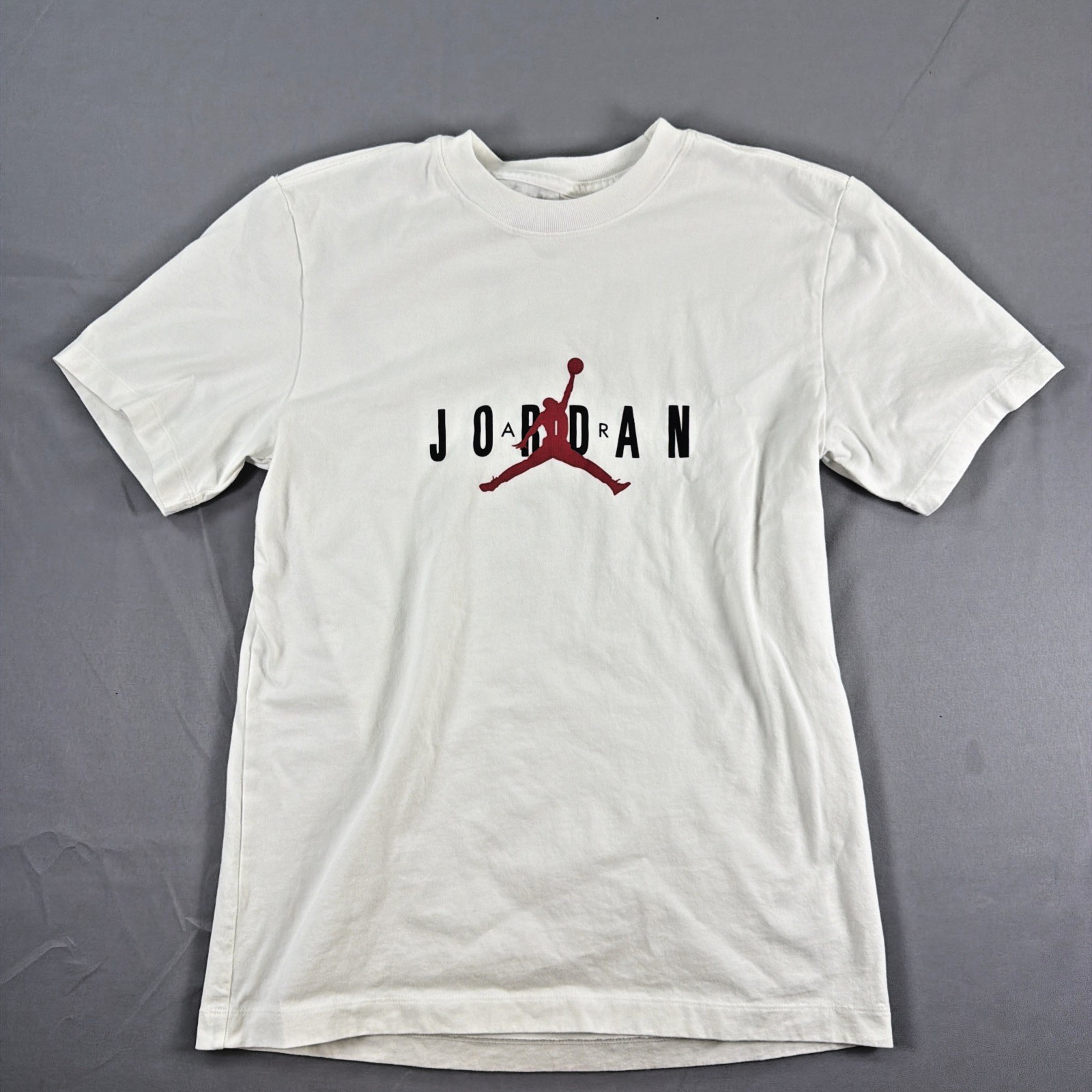 Nike Air Jordan Jumpman T Shirt Men’s Small White Red Logo Graphic Tee gallery