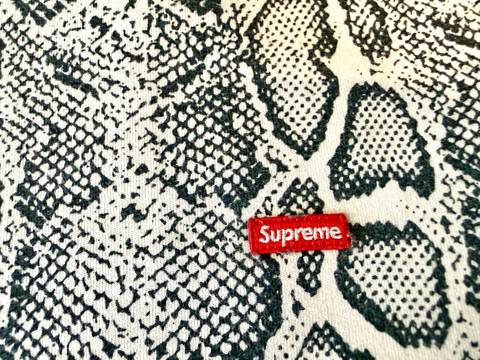 Supreme Small Box Tee (SS24) gallery