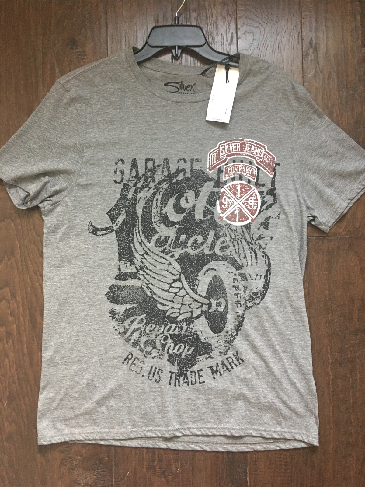 Silver Jeans Co. Short-Sleeve Gray Motorcycle Graphic Tee Sz Medium NWT