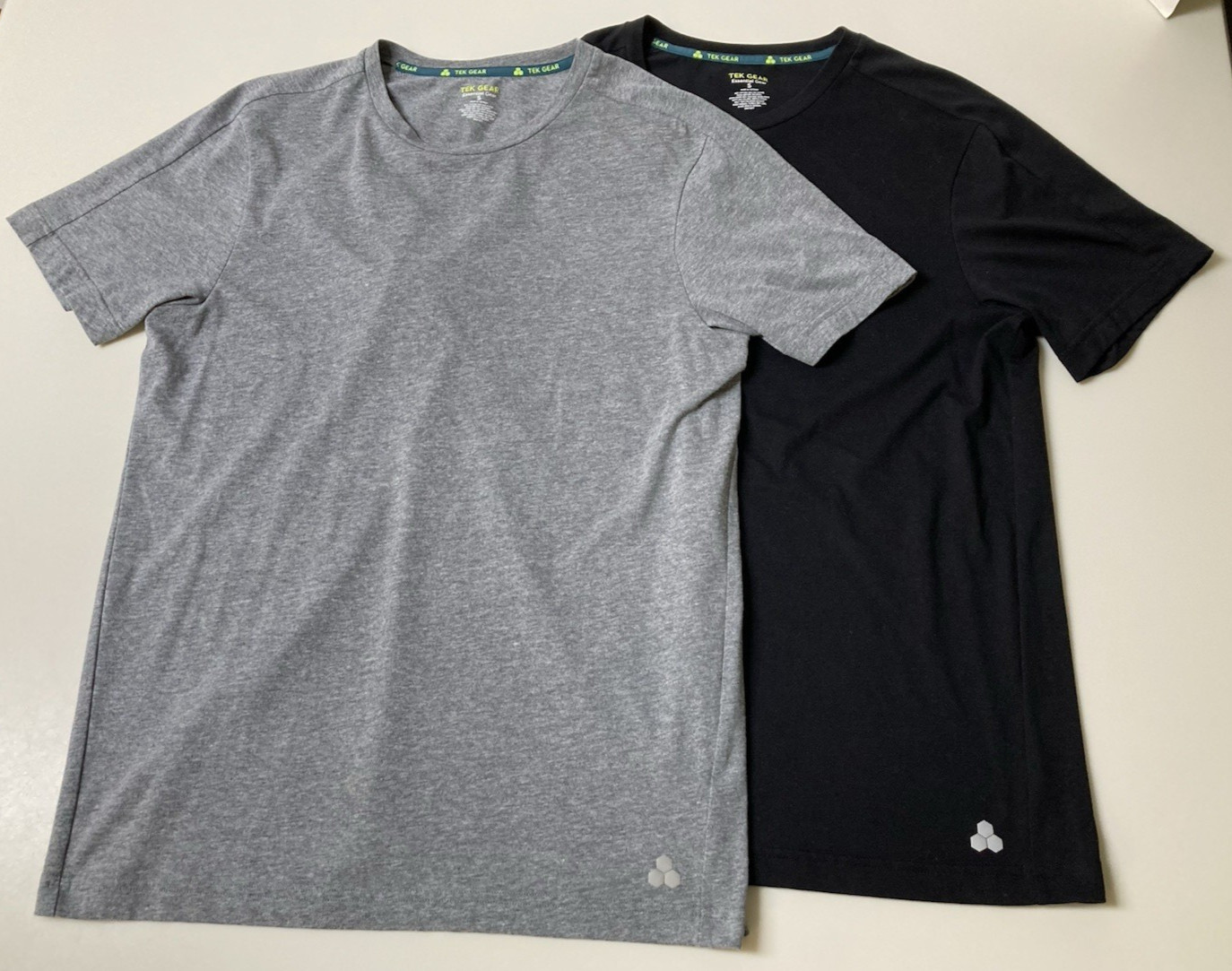 Men's T-Shirts Tek Gear Size Small Lot of 2 Short Sleeve Crew Neck Tee Shirt TWO gallery