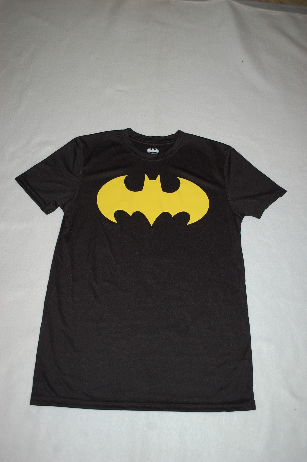 Mens S/S Athletic Tee Shirt BLACK w/ YELLOW BATMAN LOGO Size S 34-36 gallery