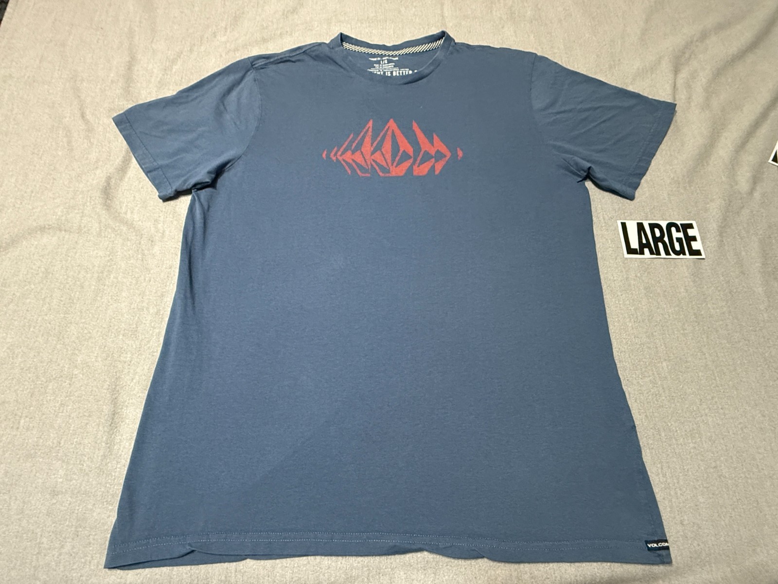 VOLCOM - Men's T-shirt SIZE L - LARGE - BLUE - VOLCOM - True to This gallery