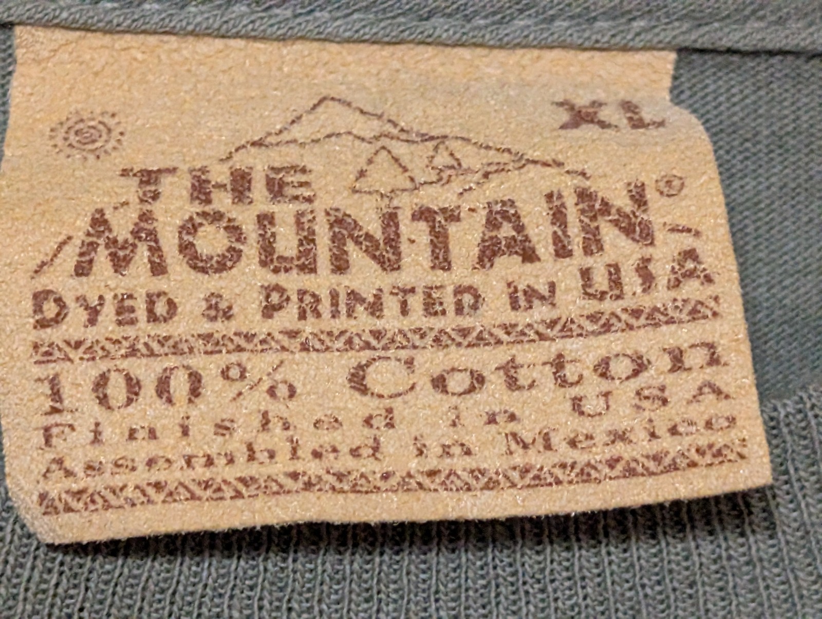 The Mountain Mens T-shirt Vintage "I Got Your Back" Flawed Leather Tag XL #6628 gallery