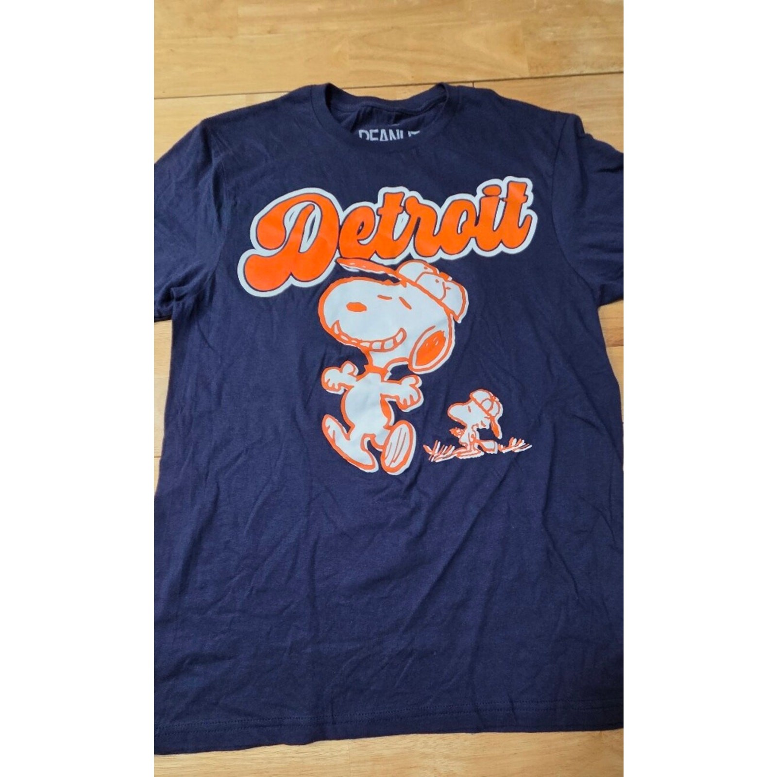 Peanuts Snoopy Detroit Baseball Graphic Tee Medium NWOT Navy Blue Team Merch gallery