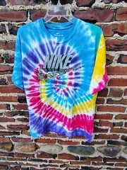 Nike Tie-Dye Skeleton Halloween Basketball Graphic Tee | Spooky M | Exploration
