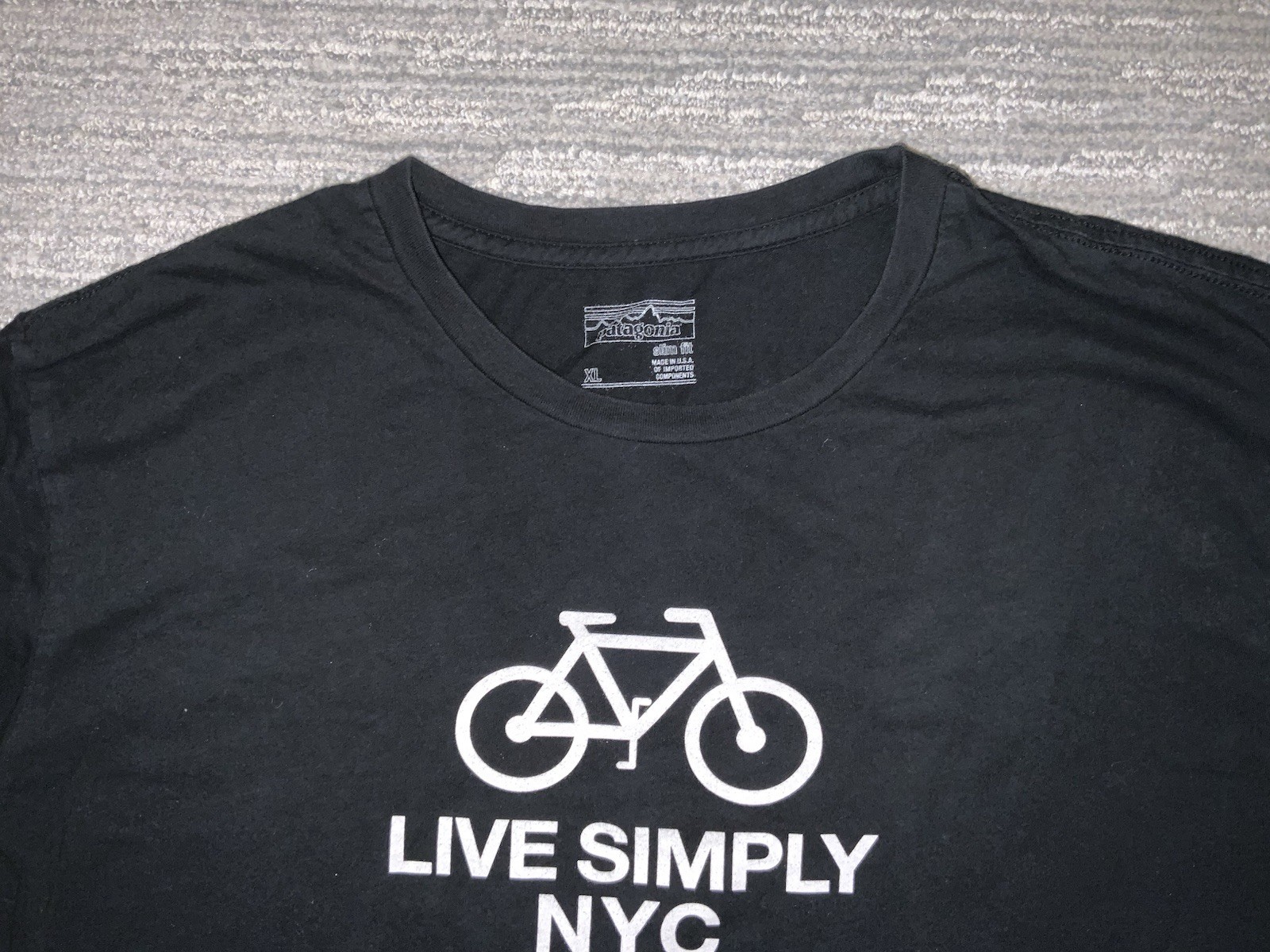 Patagonia NYC T Shirt XL Live Simply NEW YORK CITY Graphic Tee gallery