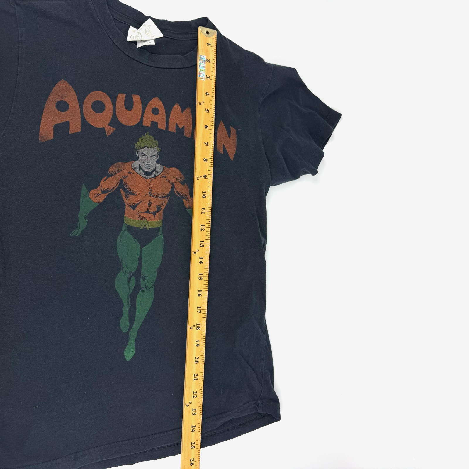 DC Comics Vintage Aquaman T Shirt 1990s Y2K Arthur Curry on Changes Adult Size M gallery