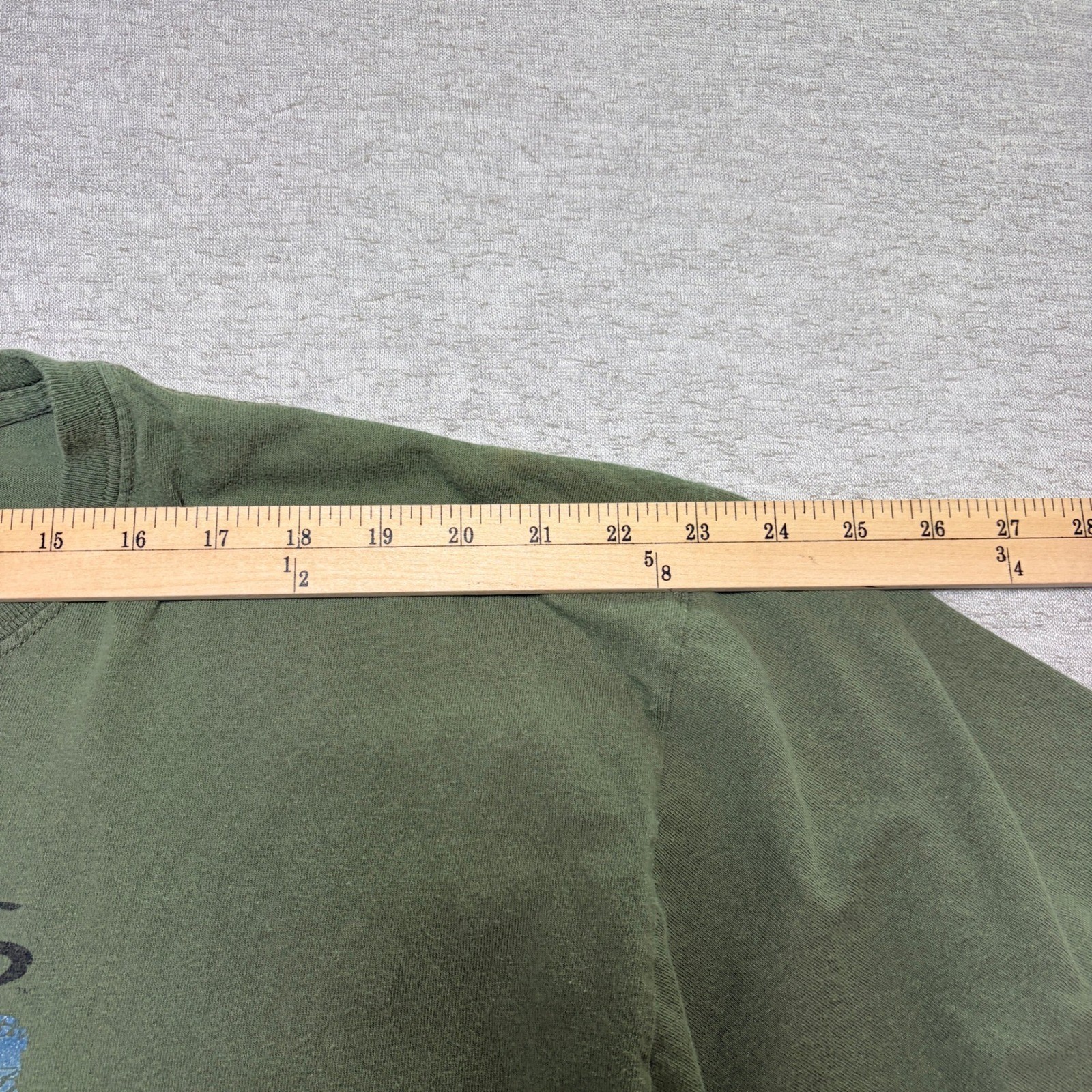 2009 Gildan Mens T-Shirt XL Olive Green Advice from a BASS Fishing Graphic Y2K gallery