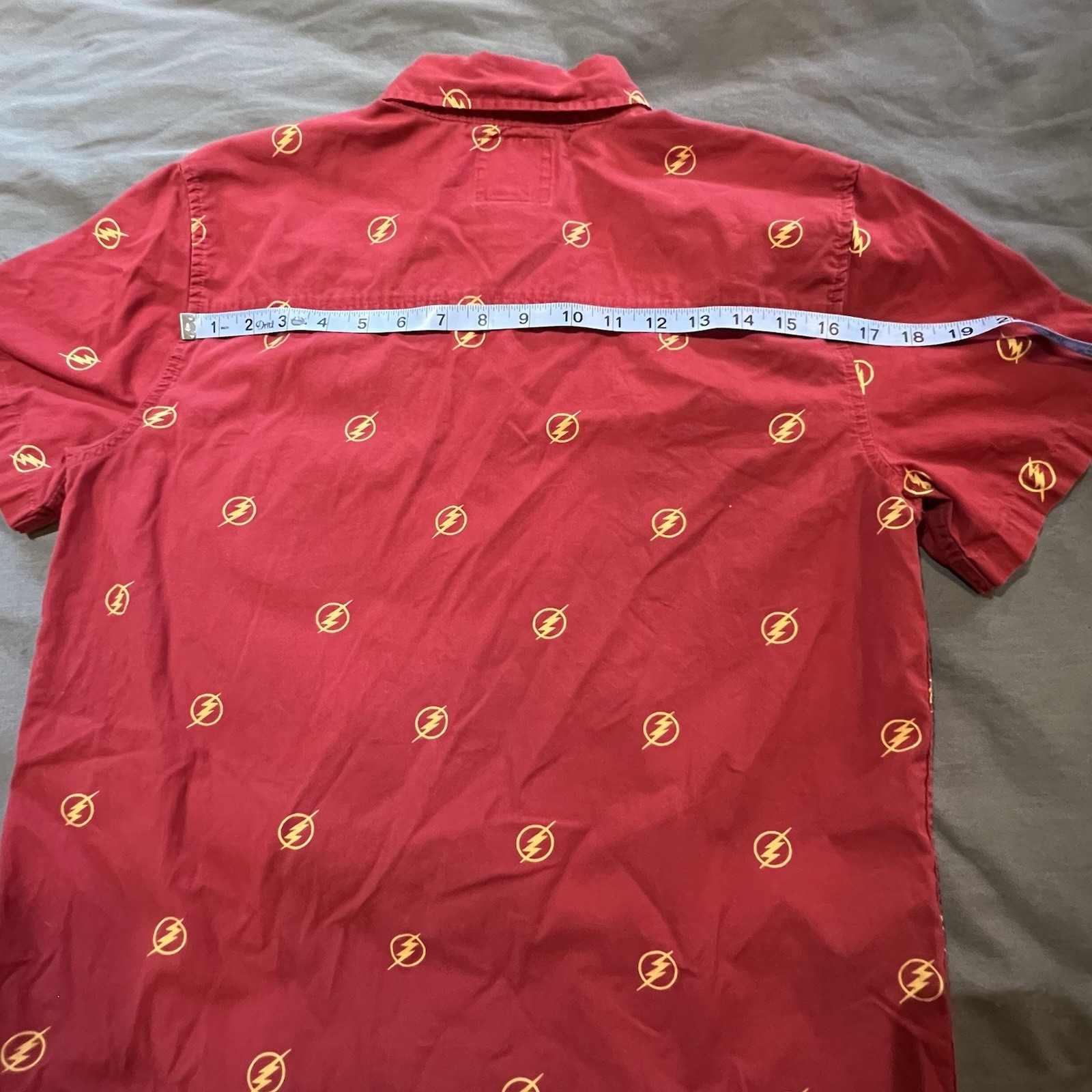 DC Comics The Flash Logo Button-Up Shirt Size XS gallery