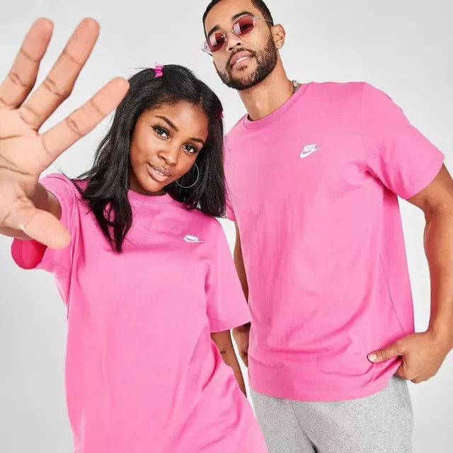 Nike Men’s Sportswear Club T-Shirt – Pink Pinksicle AR4997-684