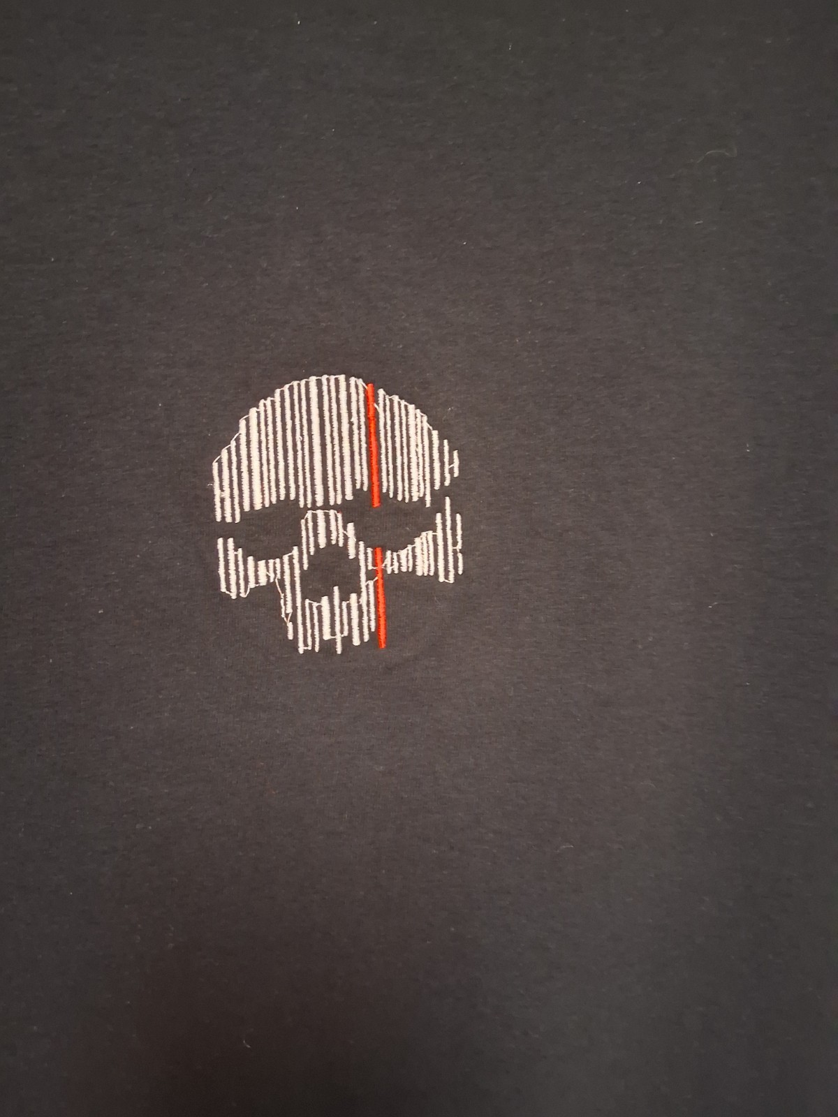 Fruit of the Loom Men's Grunge Skull T-Shirt Black M Skeleton Embroidered gallery