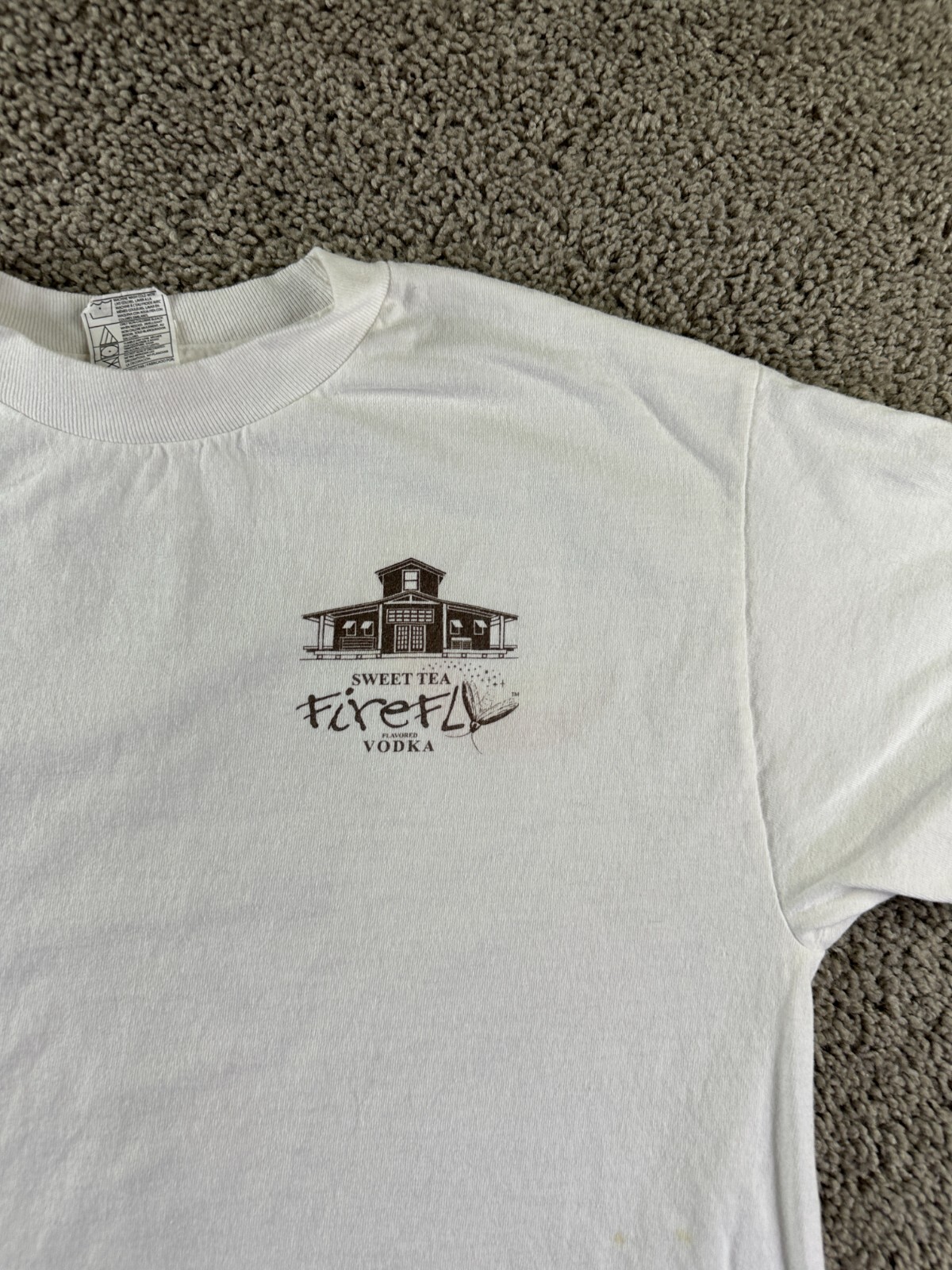 Firefly Shirt Mens Medium White Red South Carolina Sweet Tea Vodka Casual FLAW gallery
