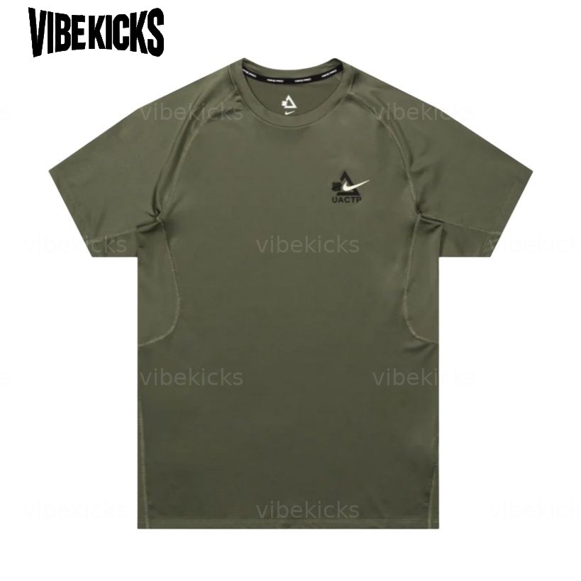 Nike T Shirts Men's Green Crew Neck Moderate IQ7360-222 New gallery
