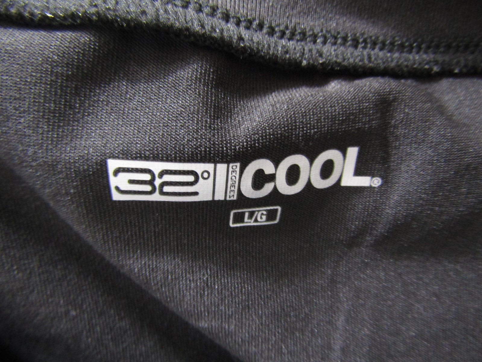 NWT 32 Degrees Cool Black Short Sleeve Polyester Blend T-Shirt Men's Size L gallery