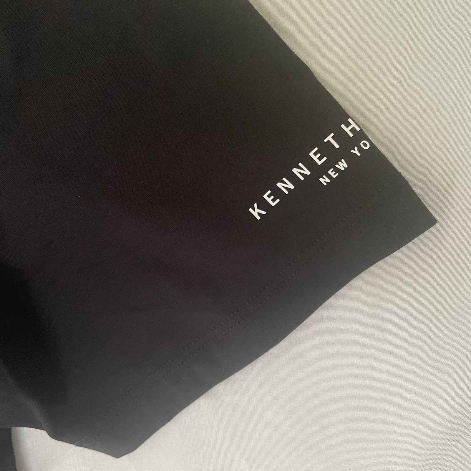 Kenneth Cole T-shirt men large Black | The Core Edit Collection gallery