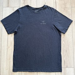 Arc’teryx Emblem Logo T Shirt Men’s Size Large Short Sleeve Outdoors Hiking