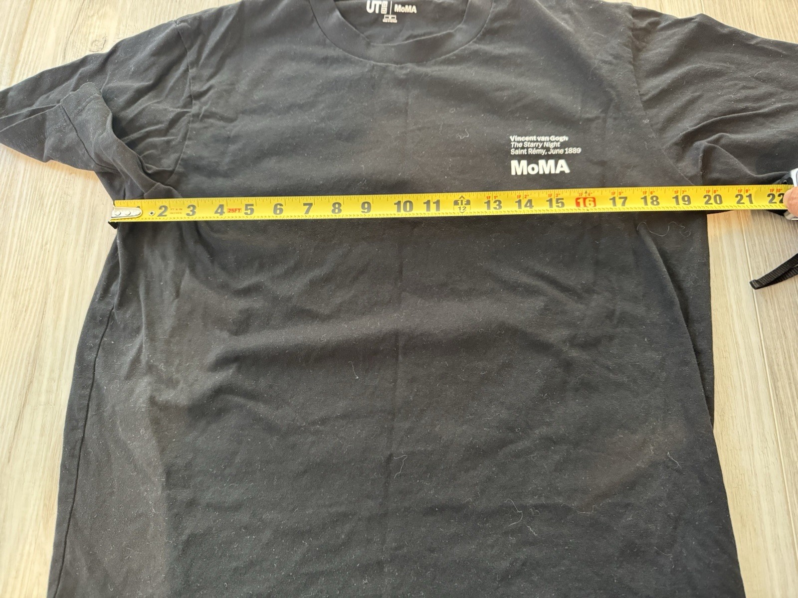Uniqlo MoMA Vincent van Gogh The Starry Night Medium T-Shirt gallery