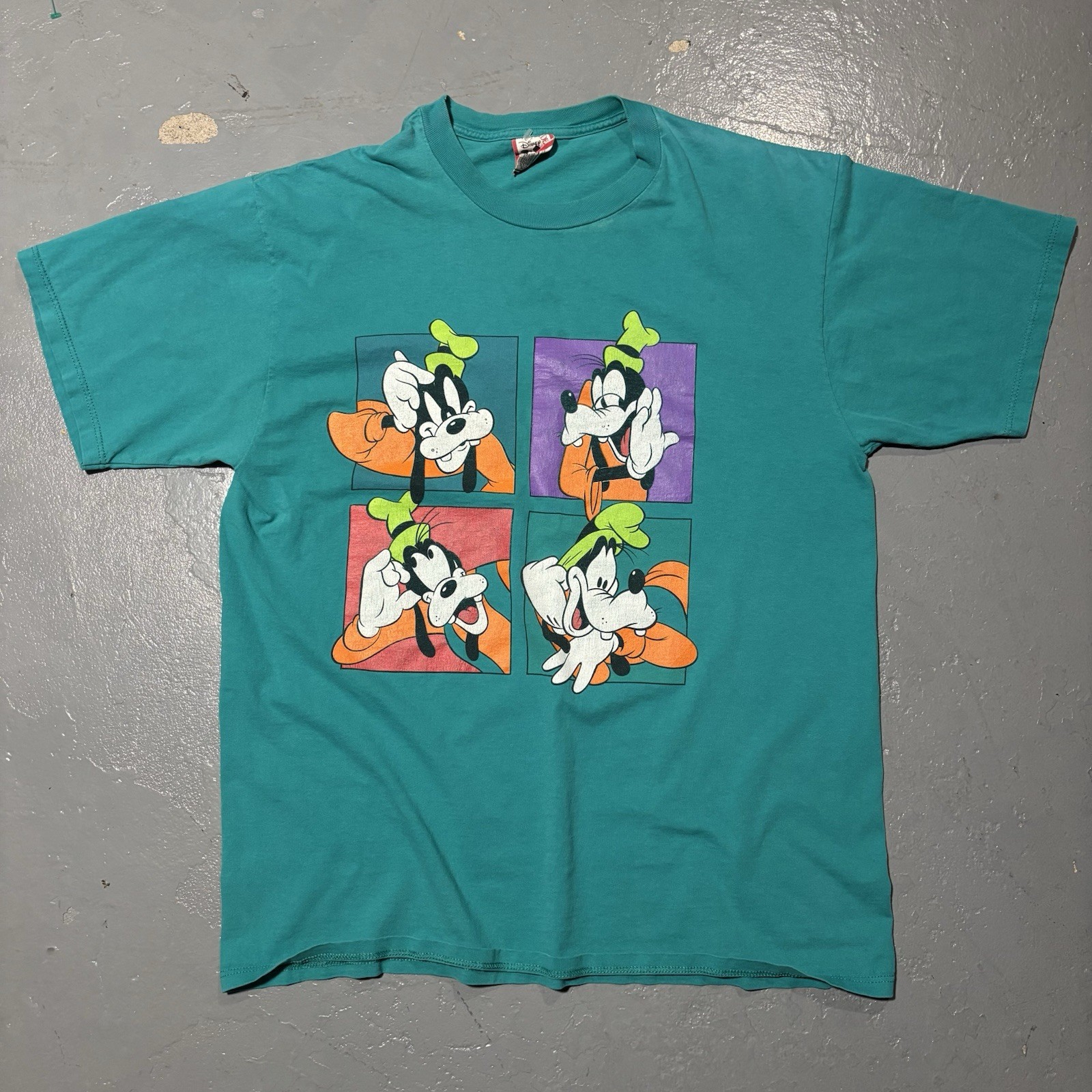 Vintage Disney Parks Goofy Graphic T Shirt Large/Xl Made In USA 90s Rare Cartoon