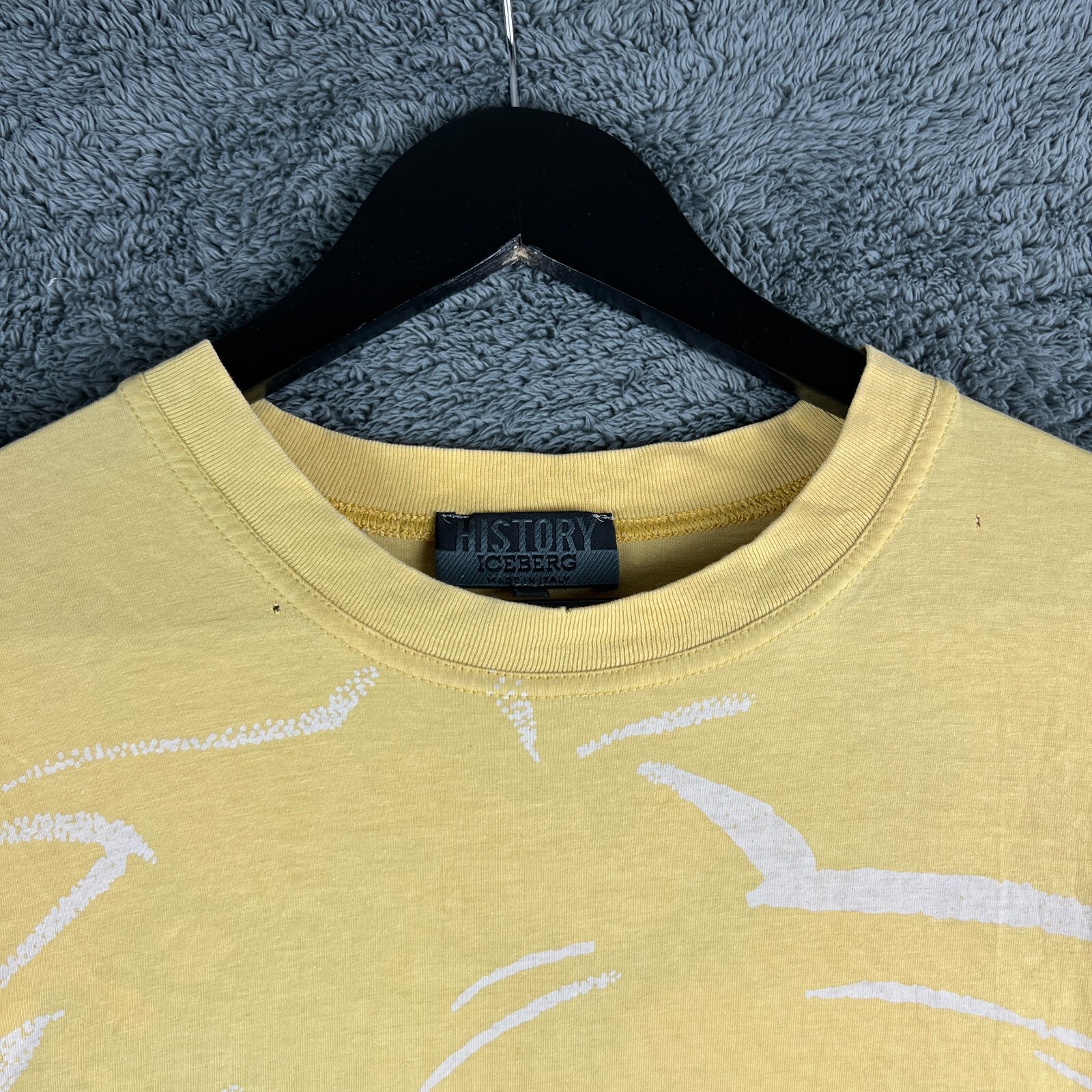 Iceberg History Asterix Dogmatix Yellow Graphic T-Shirt Size XL Made in Italy gallery