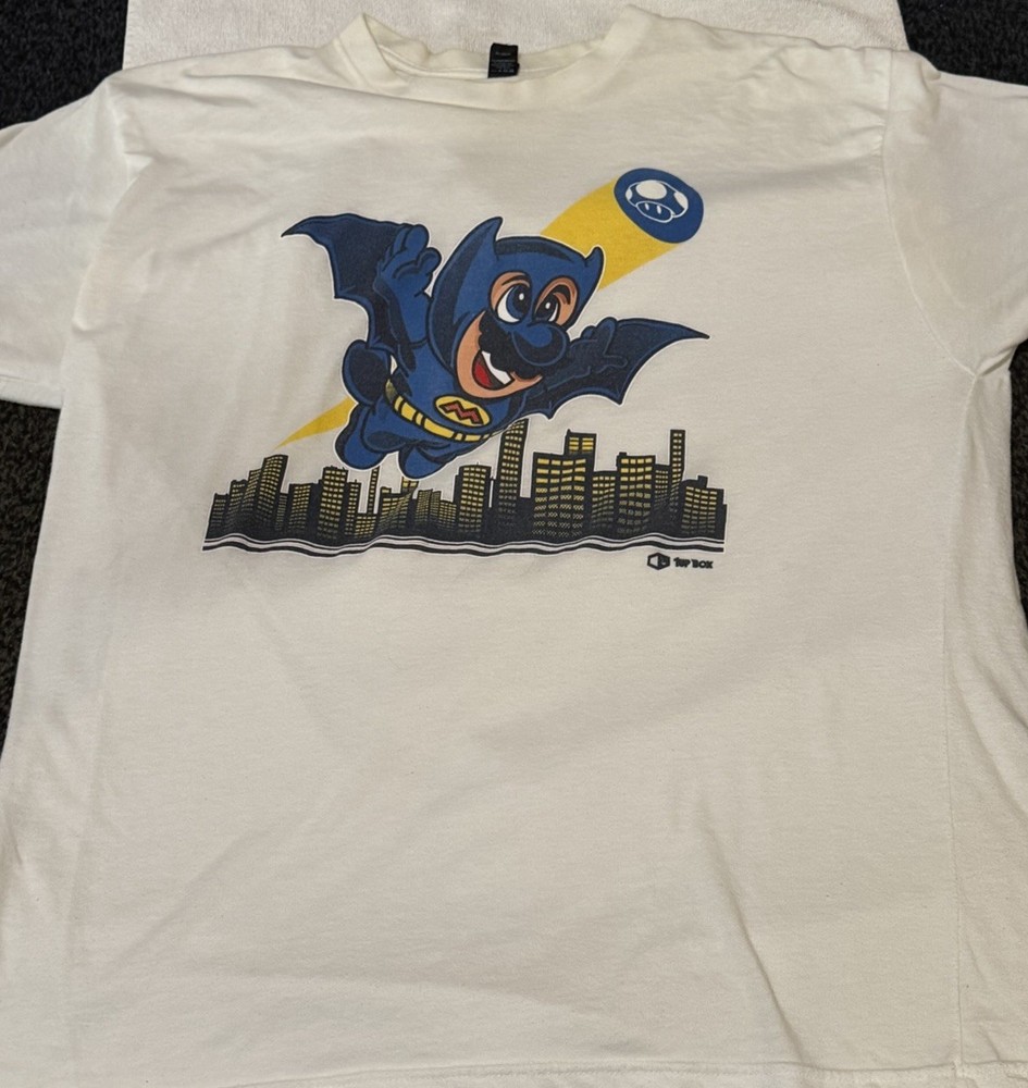 Mario Batman Super Mario Graphic Tee Shirt Men’s 2XL White Cotton Crew Neck