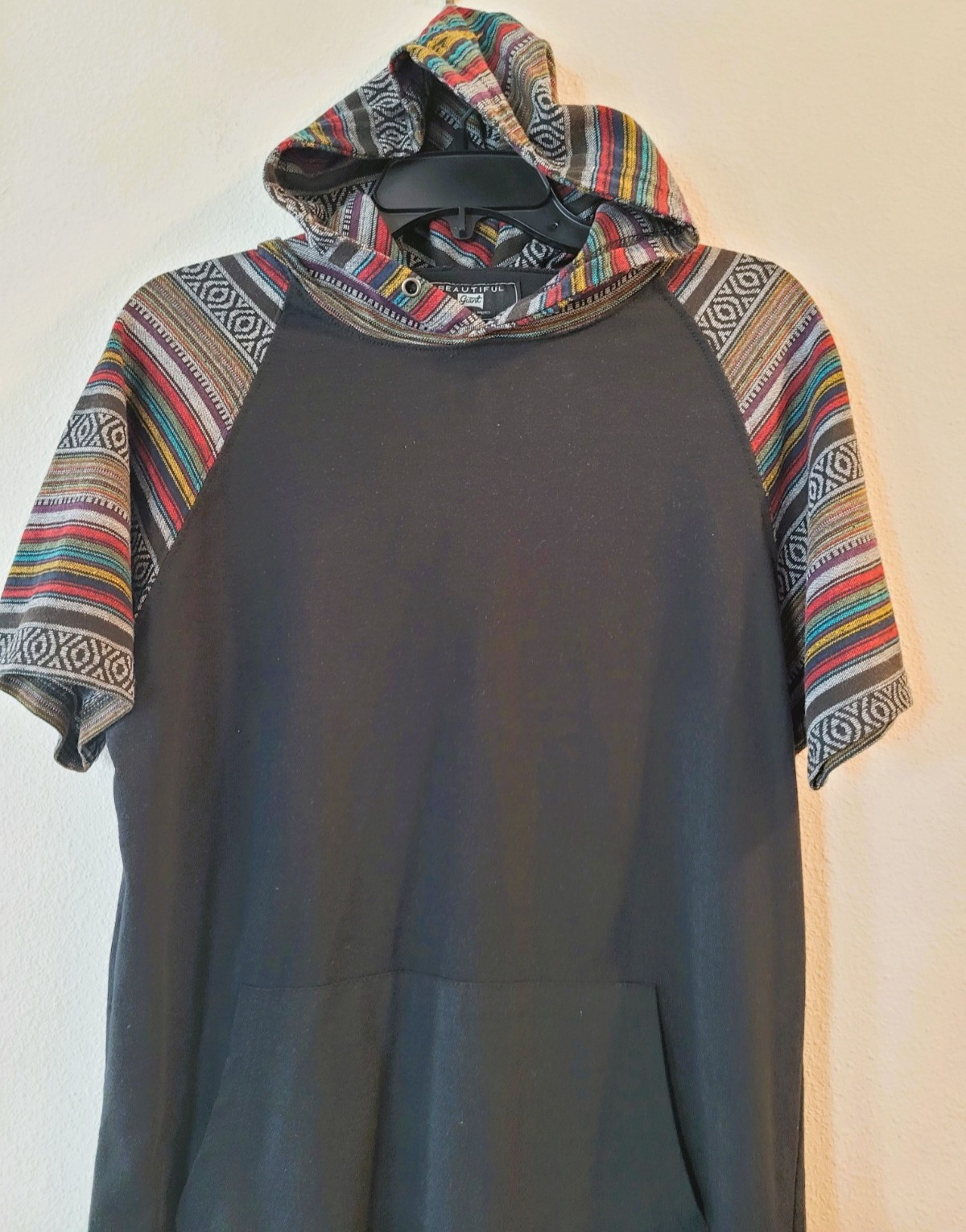 Beautiful Giant Men’s Short Sleeve Hoodie Black with Aztec Design Size Medium gallery