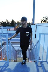 Beautiful Giant Men’s Graphic Crew Neck Casual and light Homey Pocket T-shirt